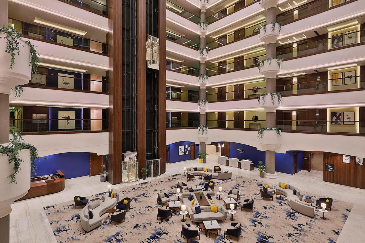 Voco Al Khobar By Ihg Hotell Exteriör bild The hotel's lobby