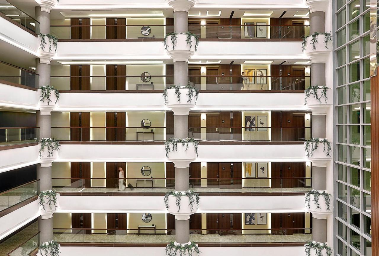 Voco Al Khobar By Ihg Hotell Exteriör bild The interior of the hotel