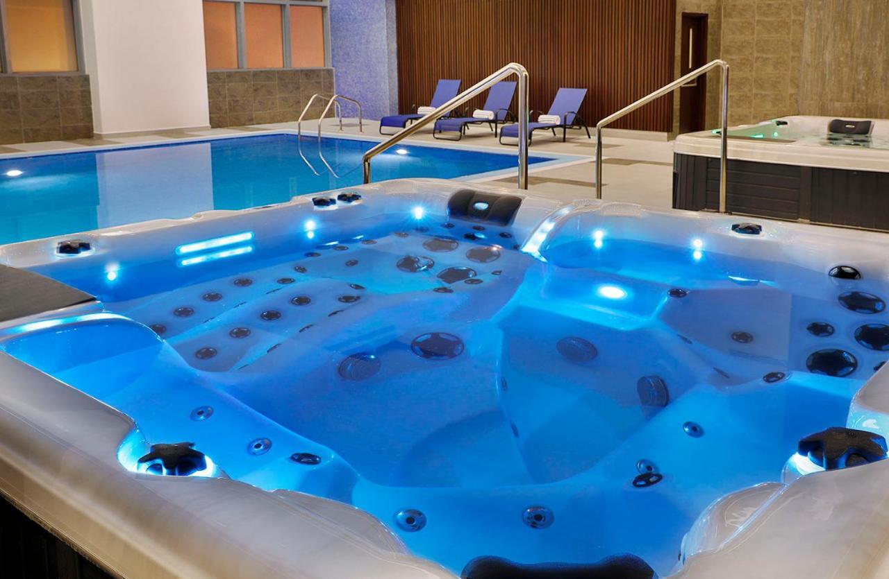 Voco Al Khobar By Ihg Hotell Exteriör bild A whirlpool