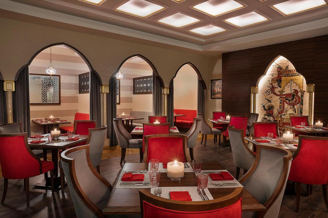Voco Al Khobar By Ihg Hotell Exteriör bild The restaurant