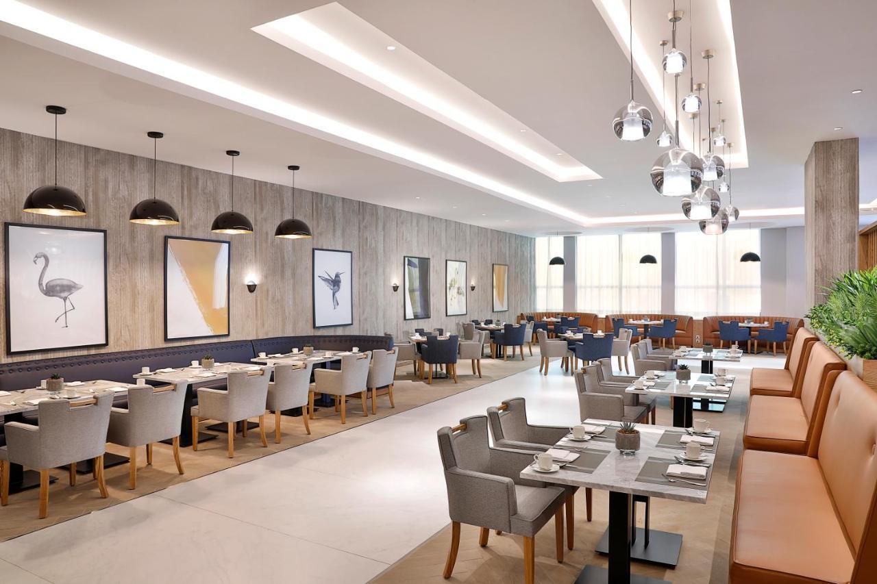 Voco Al Khobar By Ihg Hotell Exteriör bild The restaurant